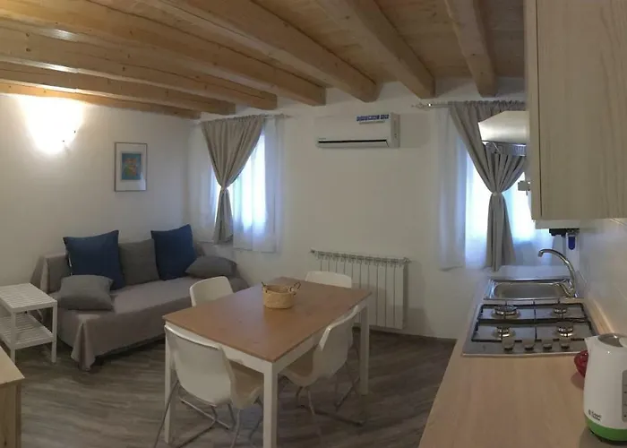 South Lagoon Apartments 1